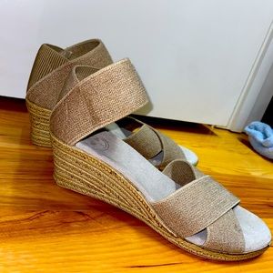 Tan Wedges